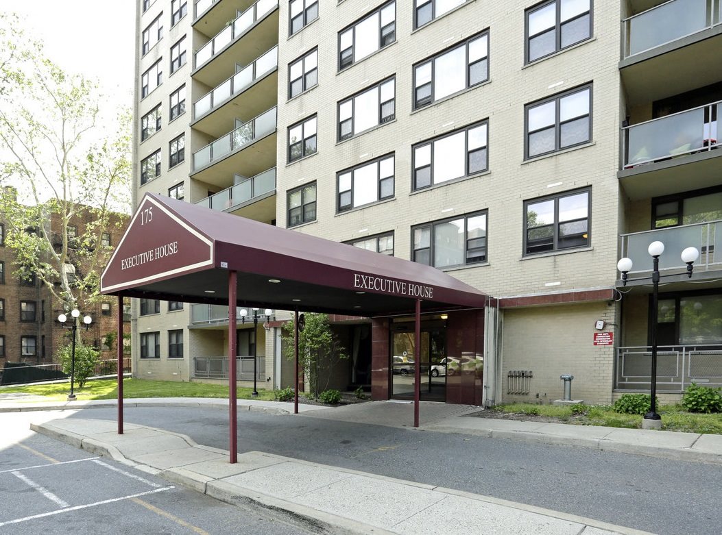 Executive House Apartments in East Orange, NJ